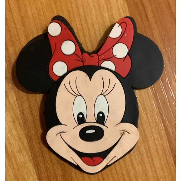 Collectable Vintage Minnie Mouse Magnet - Picture 4 of 4